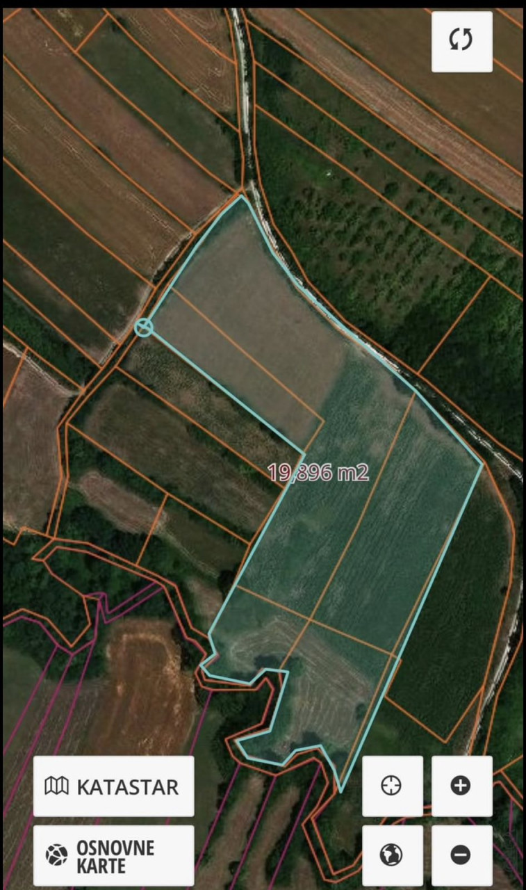 Dva hektara zemljišta u Velikoj Krsni